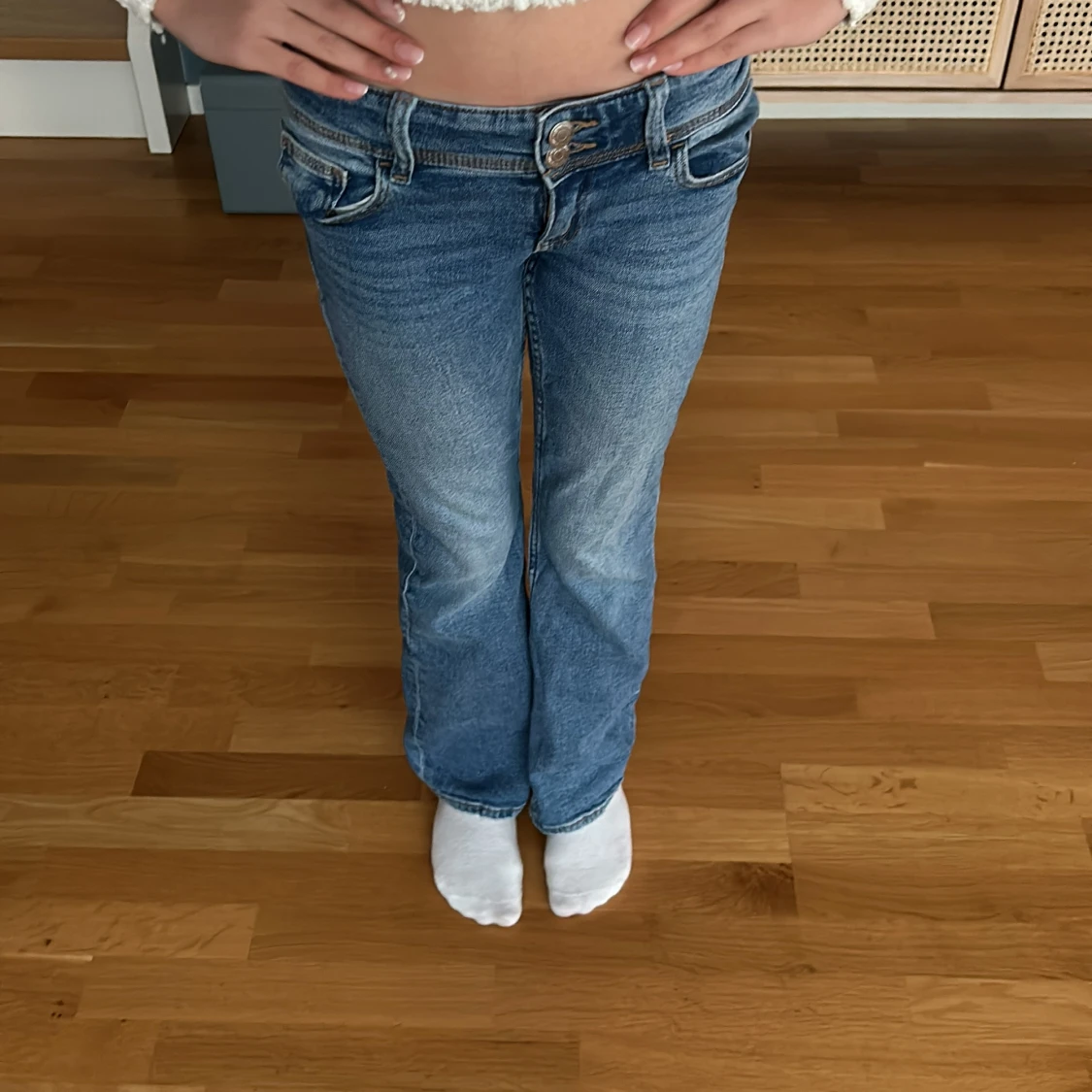 Snygga mellanblå jeans❤️‍🔥❤️‍🔥🤗🤗