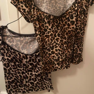 Trendiga Leopard tröjor!! - Använda tyvärr inte längre!! Kostar tillsammans 249, vill man köpa separat kom privat!! 