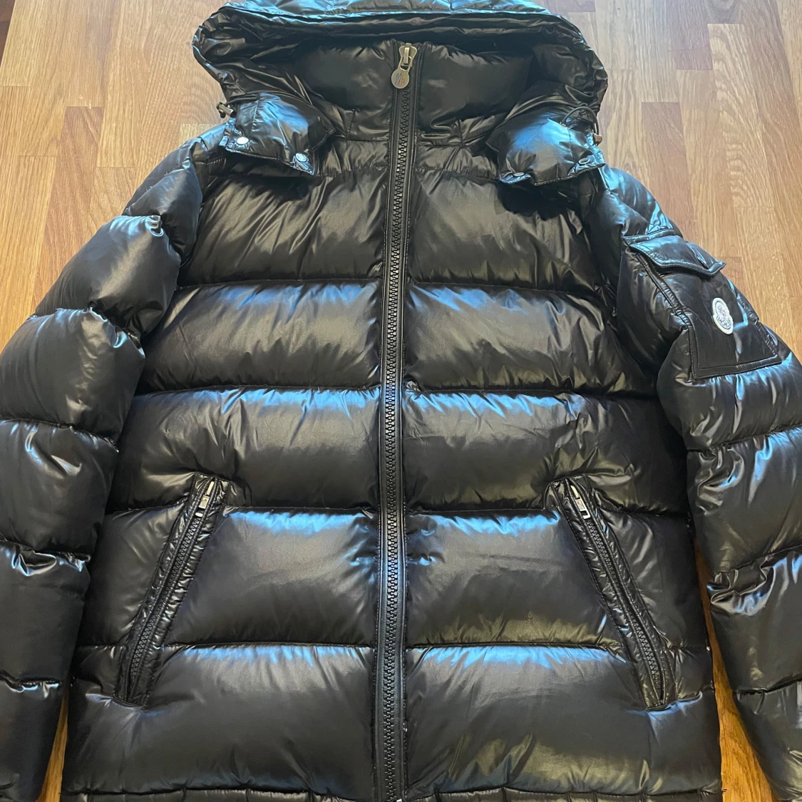Svart moncler jacka
