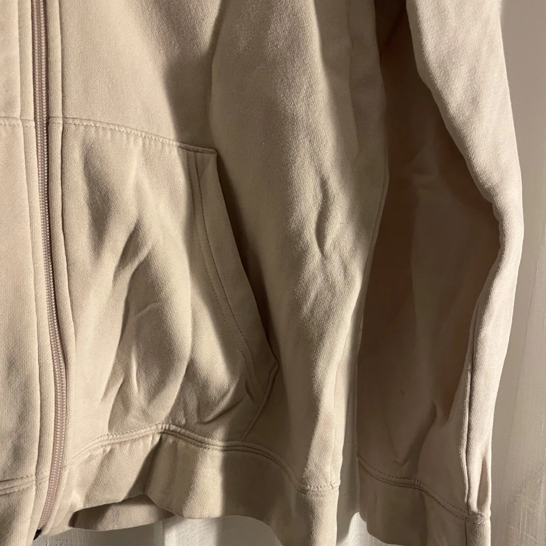 Beige huvtröja från Nike - 92