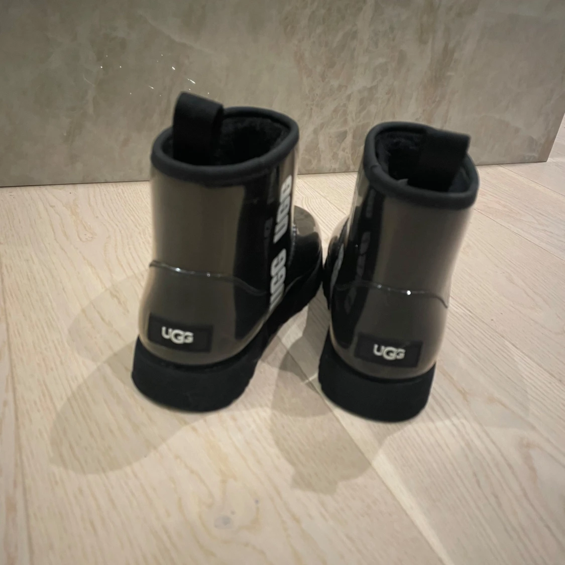 Ugg  - 90