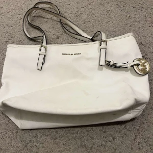 Väska - Vet ej vart den kommer ifrån. 