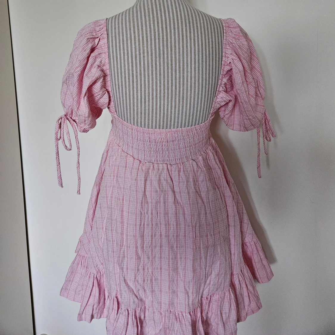 Rosa klänning från Dollskill - 2