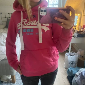 Rosa hoodie - Rosa hoodie från superdry i storlek xs💗 super fin!