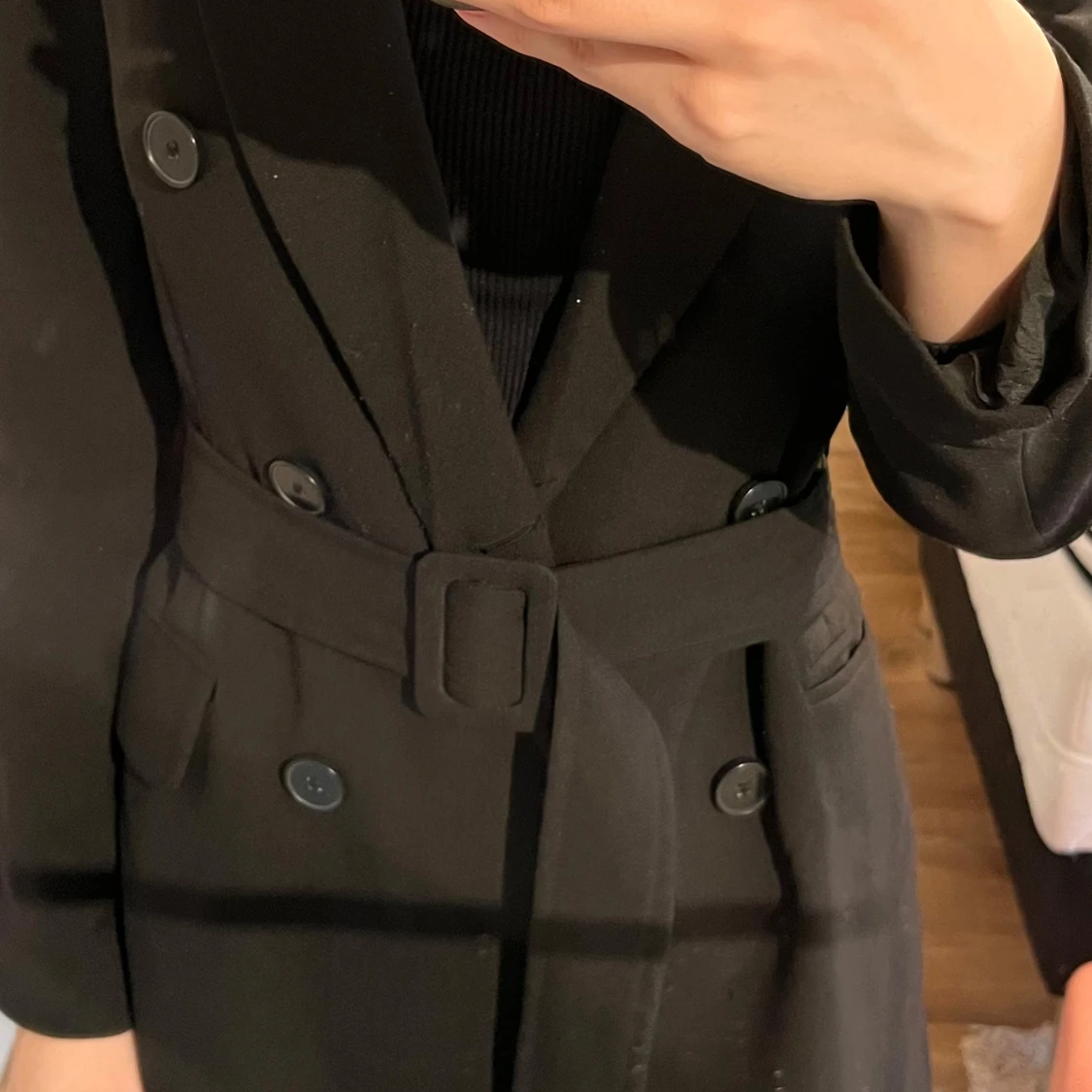 Svart kappa med bälte - 3