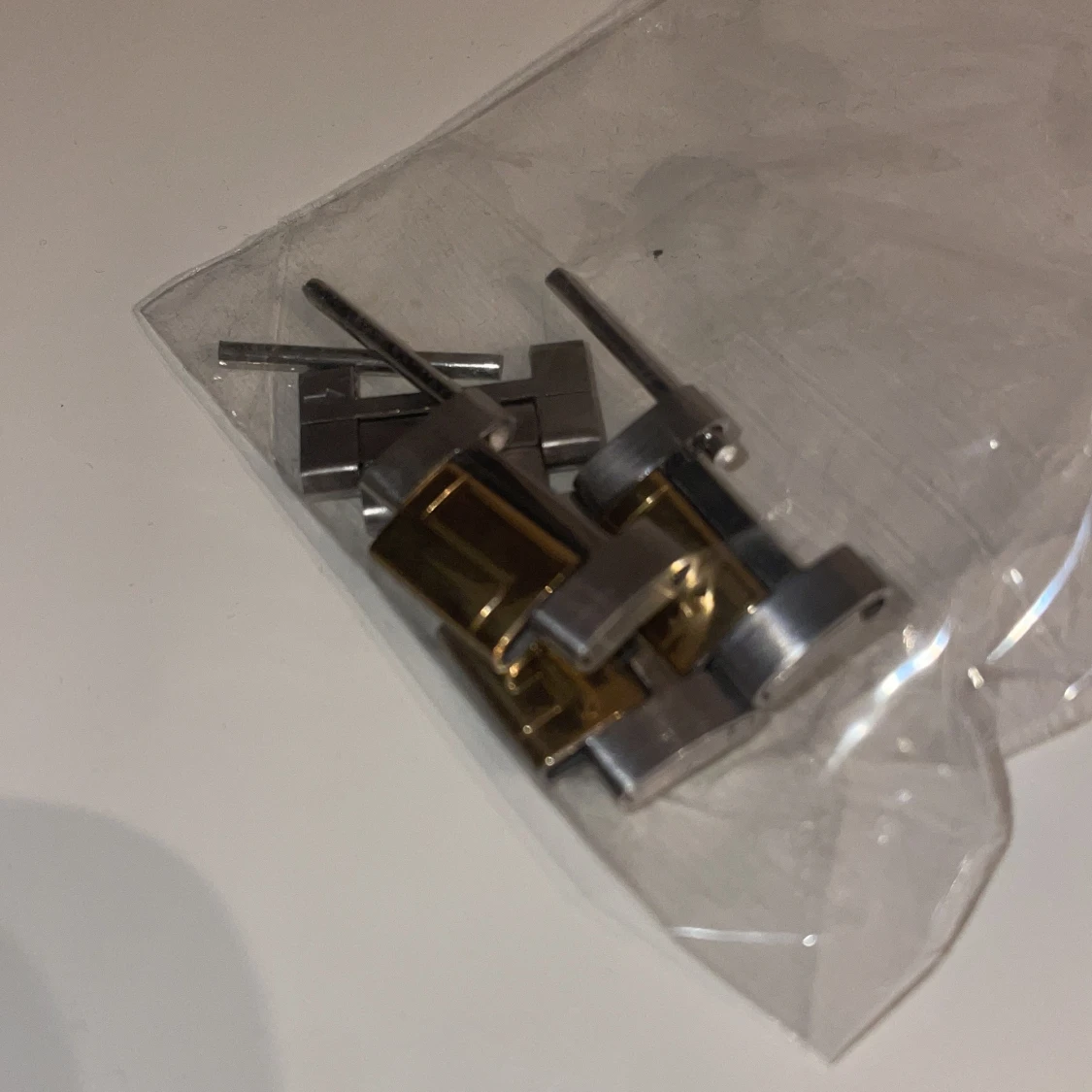 Blå, silver och guld klocka från regal  - 4