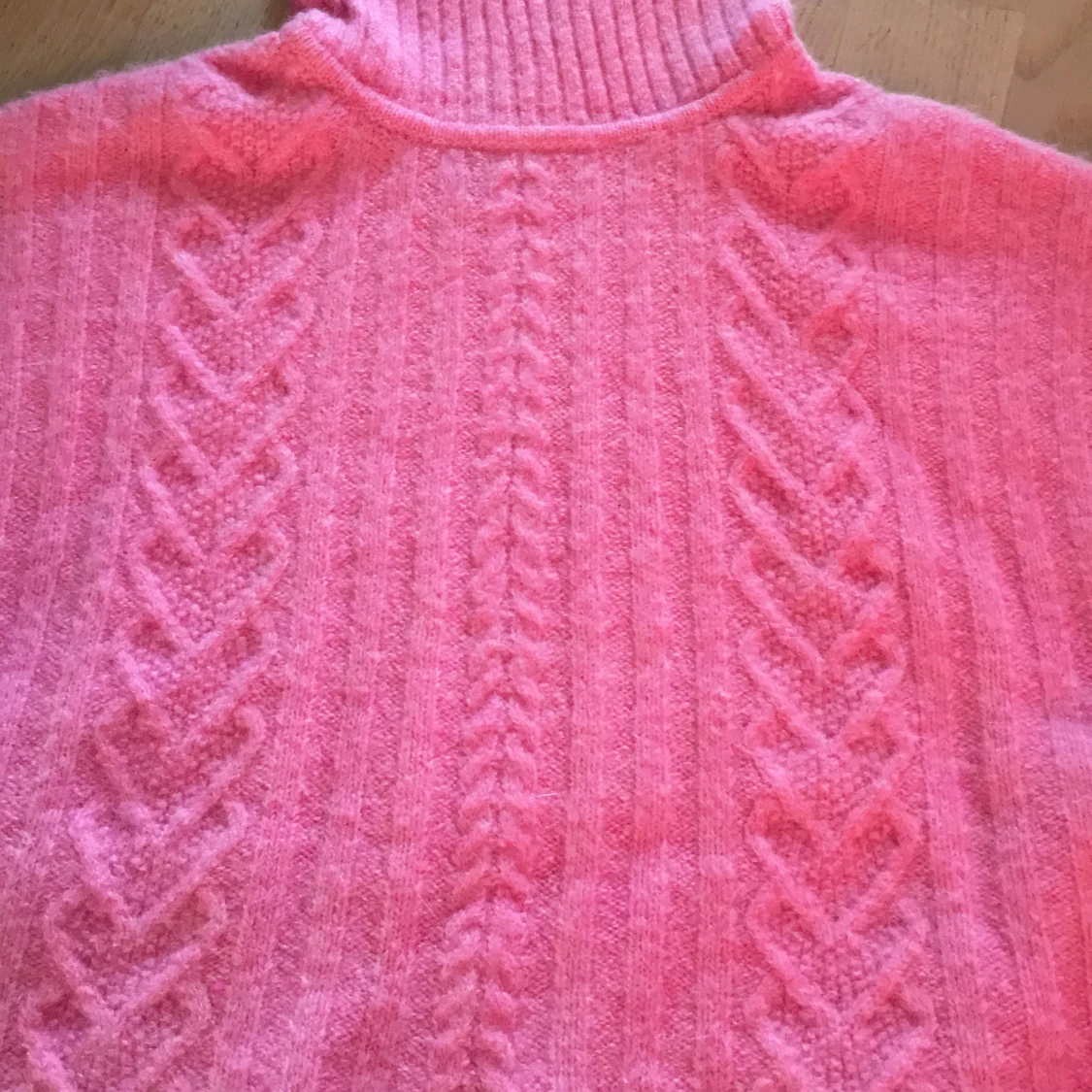 Stickad  tröja  - 91