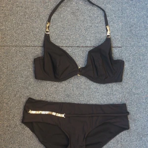 Bikini - Svart oNvänd bikini