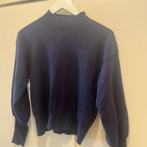 Blå tröja - Från Lindex 