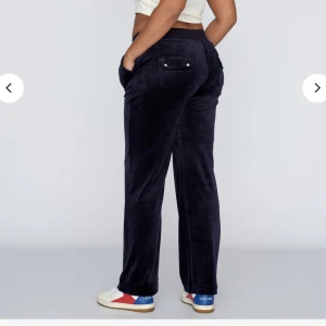 Juicy Couture Byxor - säljer mina nästan oanvända Juicy byxor då jag inte får någon användning av de💞💞  pris kan diskuteras vid snabb affär!!😇