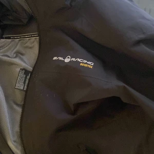 Sail racing jacka  - Använd fåtalgånger snabb affär billigare 