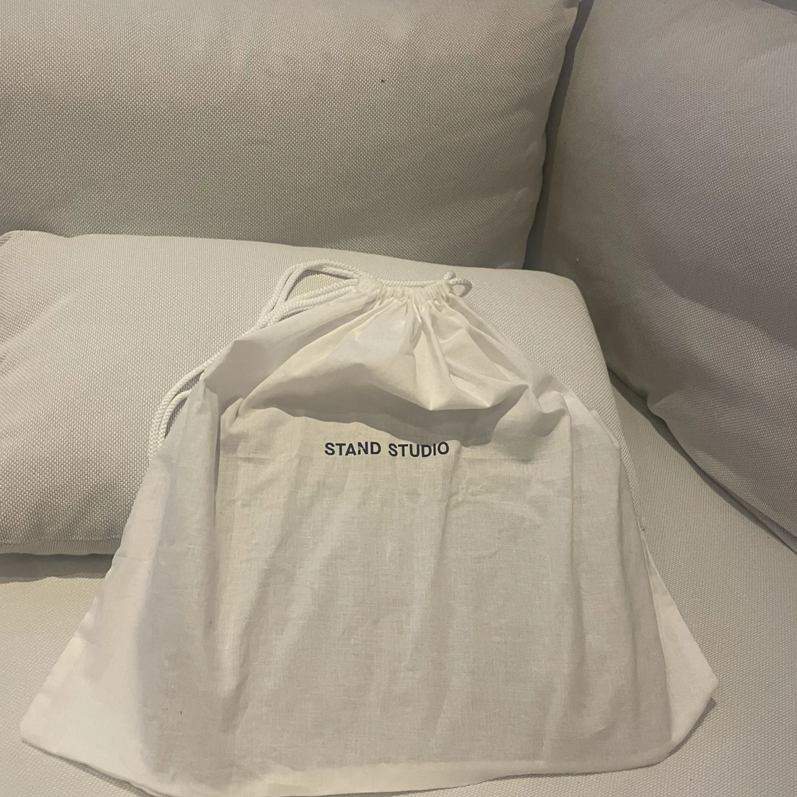 Stand Studio Datorfodral i nyskick  - 90