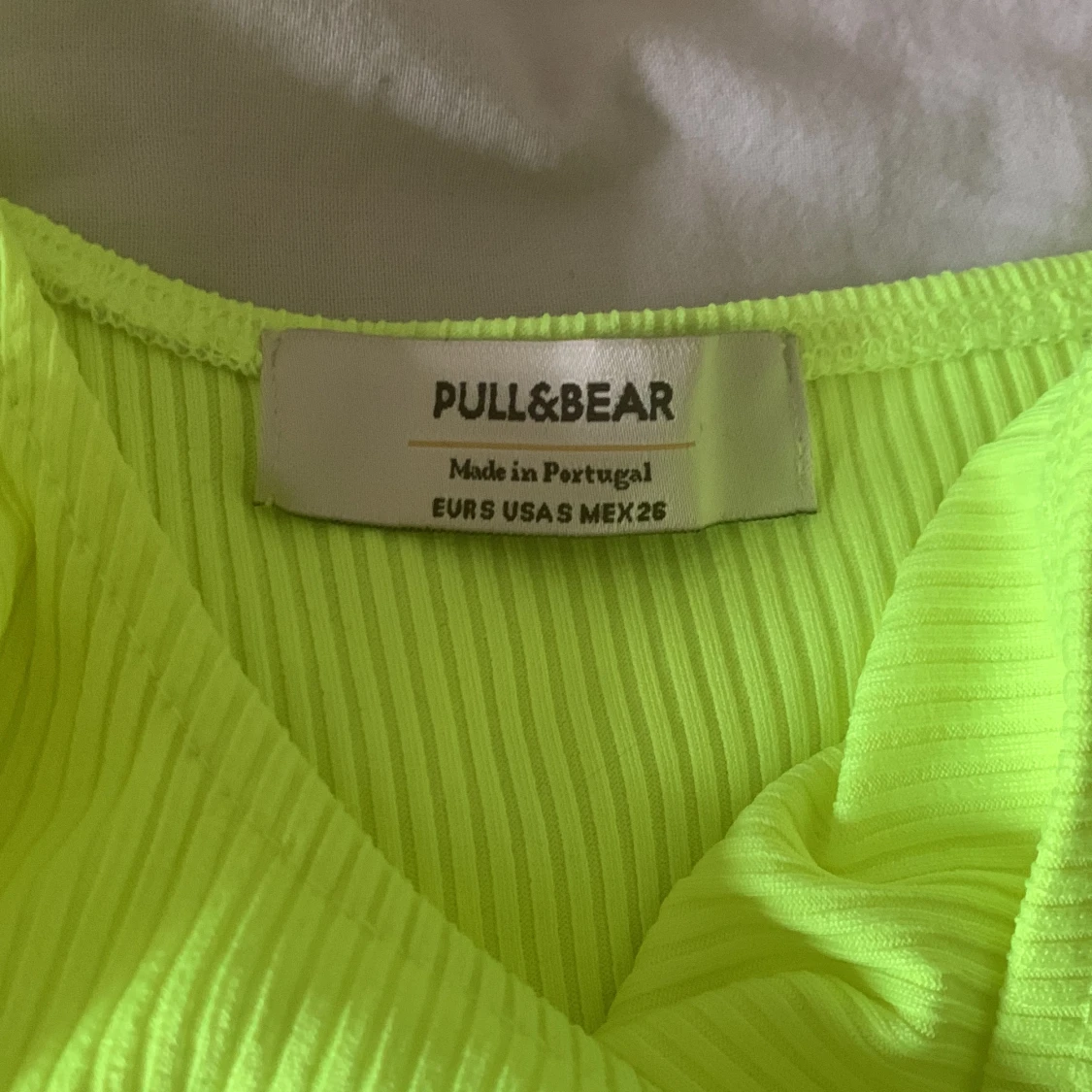 Linne/ Tröja  Ribbat Neon gult/grönt  - 91