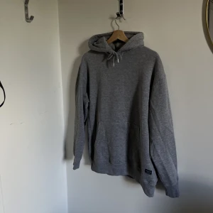 Hoodie JACK n JONES - Använd ytterst sällan