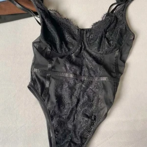 Body  - Säljer denna bodyn då jag inte använder den längre ❤️