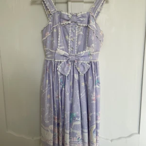 Angelic Pretty klänning - Angelic Pretty ”Candy Sprinkle”💜Fint skick. Hör av dig om du har några frågor! :)