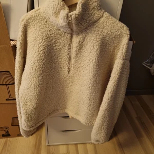 Teddytröja  - Teddytröja i mysigt material