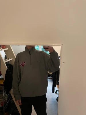 Vintage nike tröja baggy - Skitnice nike tröja som har en baggy passform. Skönt material på insidan och den passar alla.