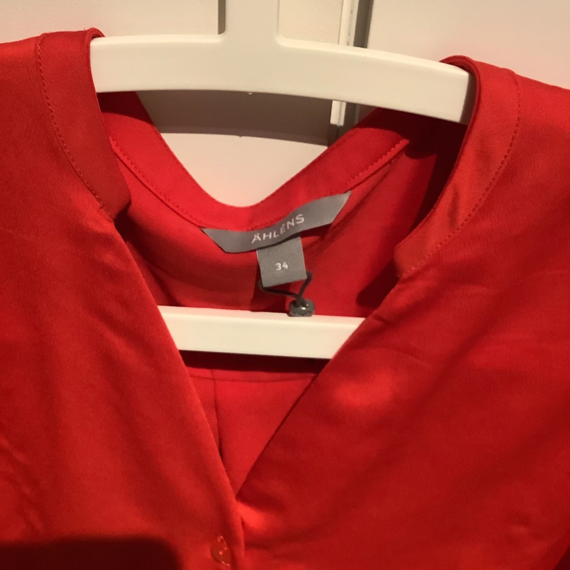 Blus Åhléns stl 34 men rymlig  - 90