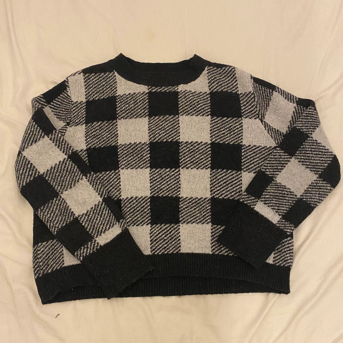 Stickad rutig tröja från H&M