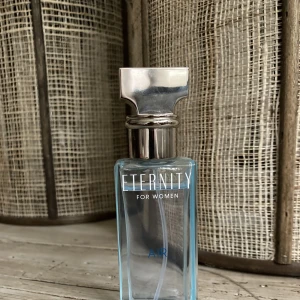 Calvin Klein parfym  - 30ml  Nästan full