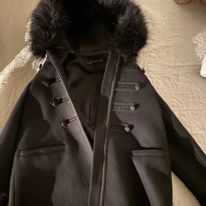 Zara - Jättefin kappa från zara som inte säljs längre. 
