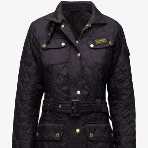 Barbour Jacka Dam S - Barbour jacka dam, storlek s, ganska fräsh och i fin skick. 