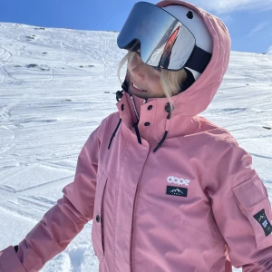 Rosa skidjacka - Rosa skidjacka från dope💖nypris 2099🫶🏼