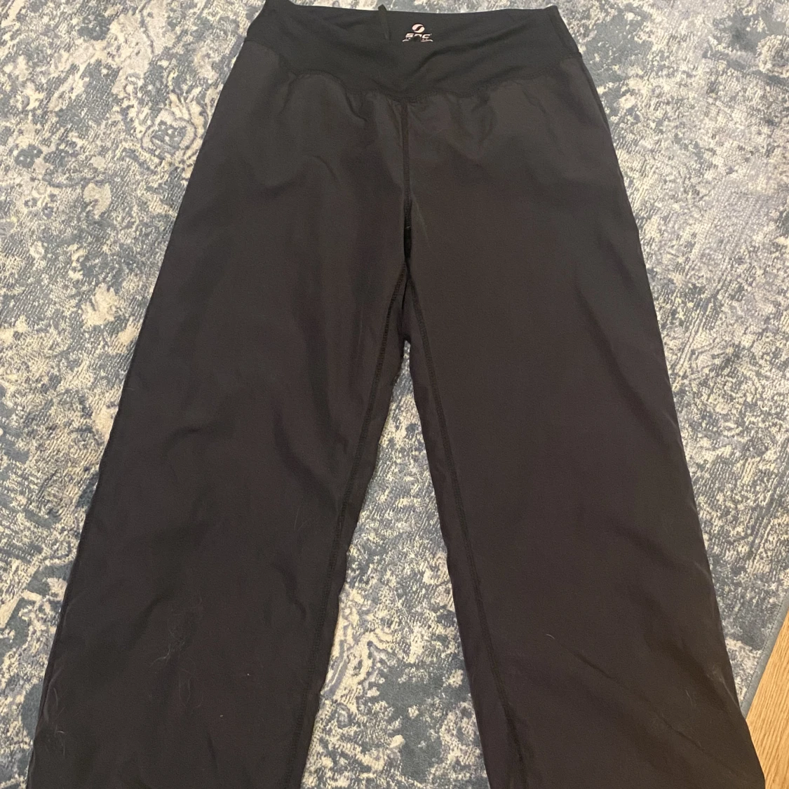 Svara baggy byxor sportiga lågmidjade - 90