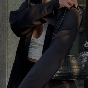 Vit topp - Vit topp från Zara, använd vid 1 tillfälle⭐️