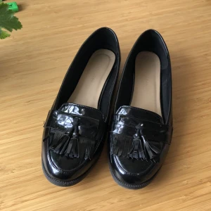Loafers - Loafers stl 38, köpta second hand. Bra skick 