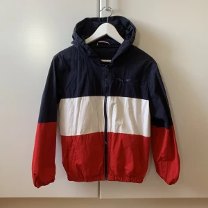 Jacka - Jacka i bomull från Brandy Melville. Superfint skick.