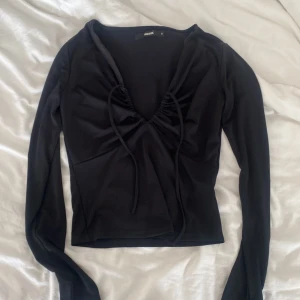 Topp - Snygg topp från bikbok med snörning❤️ storlek S