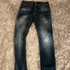 Jeans - Snygga jeans storlek 27-32 skick 10/10