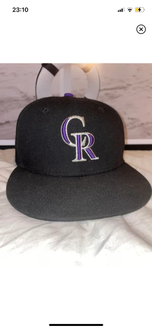 59fifty keps  - Säljer en 59fifty keps pga att den inte kommer till användning. Stl 7-1/8 (56,8cm) 