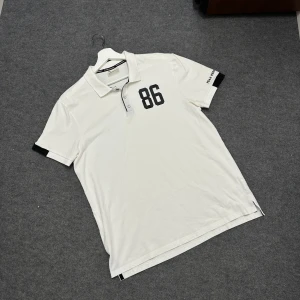 peak performance piké - vit piké tröja från peak performance, bra skick.