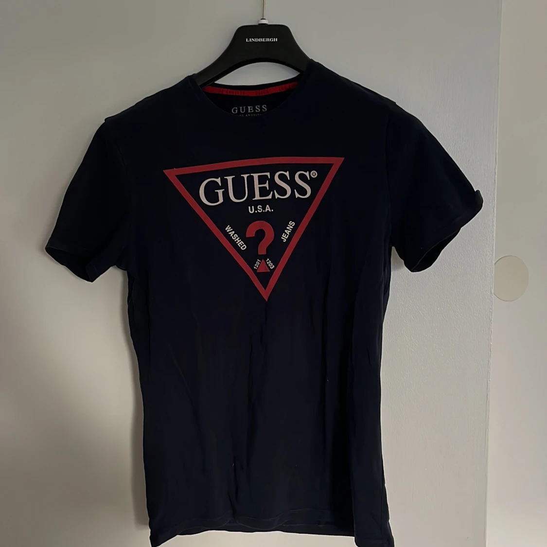 Guess T-shirt