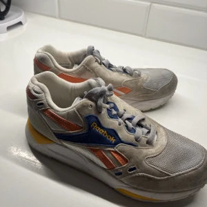 Reebok sneakers  - Storlek 38