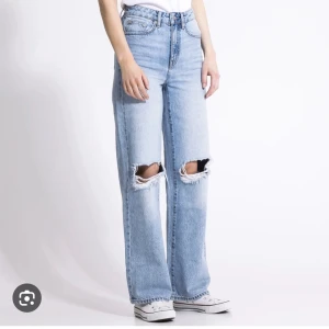 Jeans  - Fina helt oanvända jeans från lager 157, ”boulevard” modellen, har prislappen kvar, egna bilder kan skickas. Säljs då de aldrig används. Storlek M. 