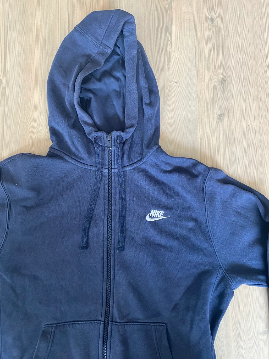 Nike Hoodie - 90