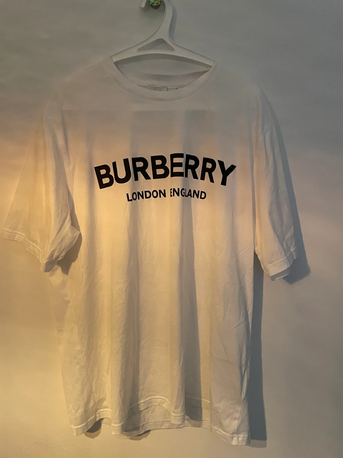 Burberry t-shirt