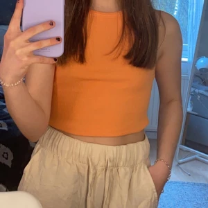Topp - Supersöt topp, perfekt till sommaren🧡