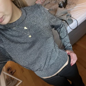 Glitter topp - Jättefin festlig glitter topp🥳🥳🔥