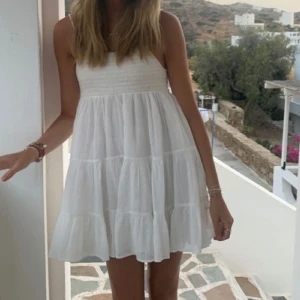 Zara klänning  - Endast använd en gång!! Från zara i nyskick🫶🏼