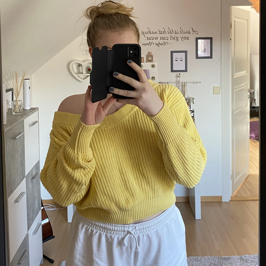 Stickad gul offshoulder sweat - 91