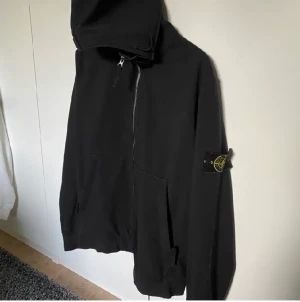 Stone Island SOFT Shell Jacka storlek M - Soft Shell Stone Island jacka size m fråga om du vill ha fler bilder  BARA SWISH