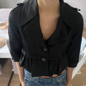 Kort jacka - Kort Trekvartärmad jacka/kofta 