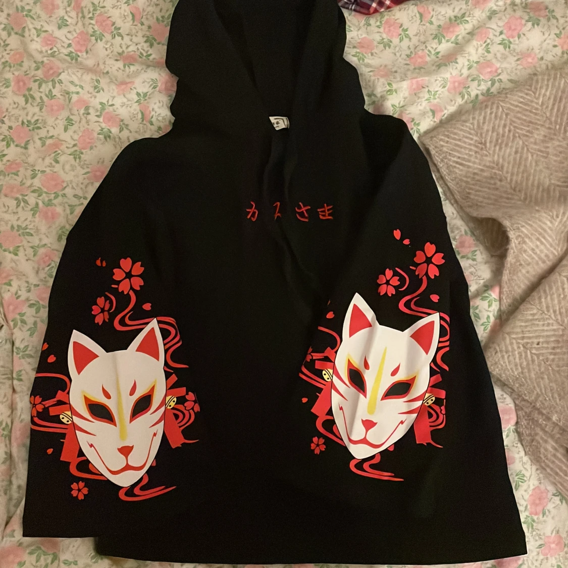 Svart croptopp-hoodie