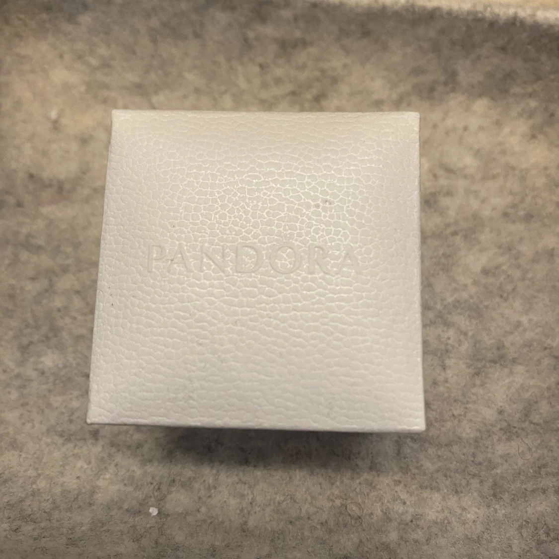 Pandora örhängen - 90