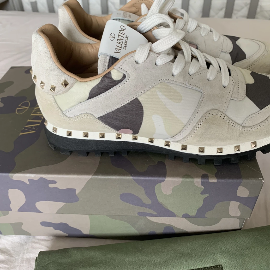 Valentino sneakers 